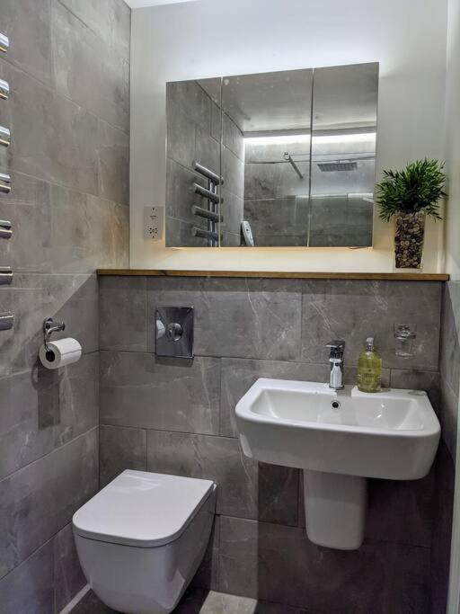 Detached 4 Bedroom Luxury Home Halifax Bagian luar foto